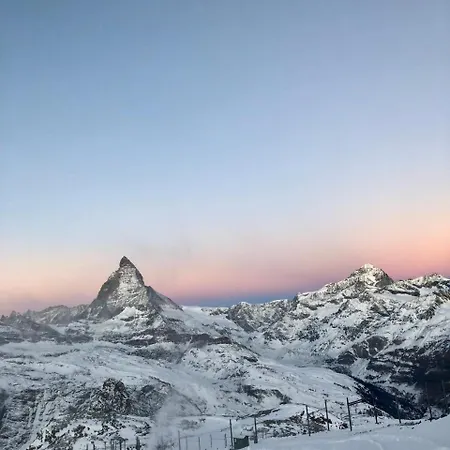 The Matterhorn Хостел