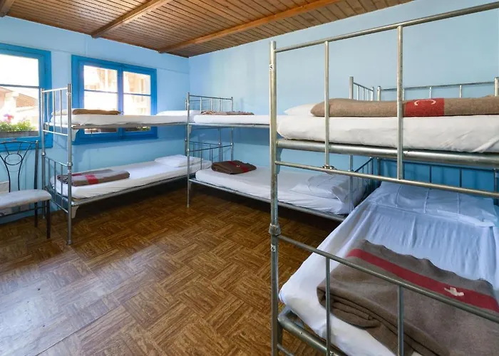 Хостел The Matterhorn *